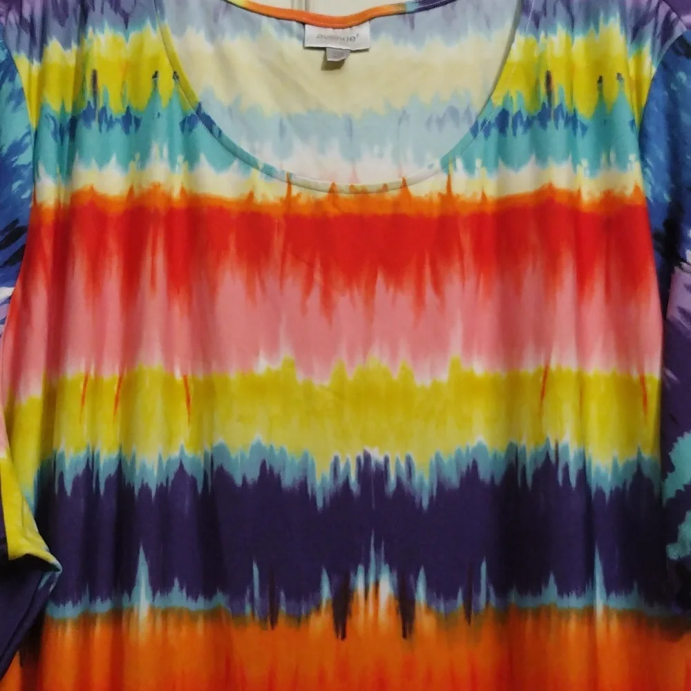 Avenue rainbow watercolor poly blend SS dress with ruffle hem size 30/32 - Picture 4 of 6
